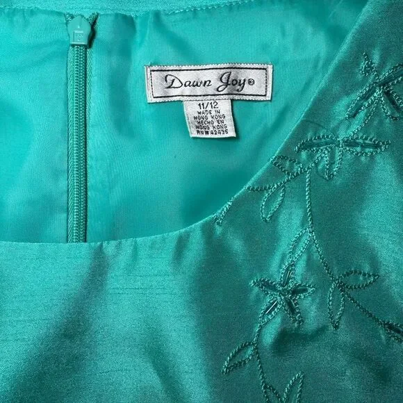 Dawn Joy Sleeveless Floral Dress - Picture 6 of 8